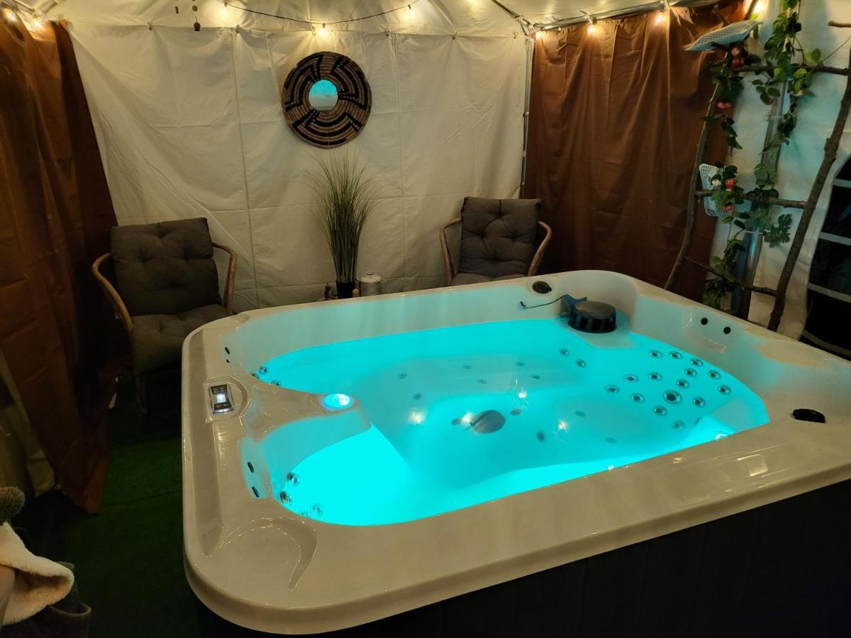 Bed and Breakfast Choisy Le Jacuzzi Exterior foto